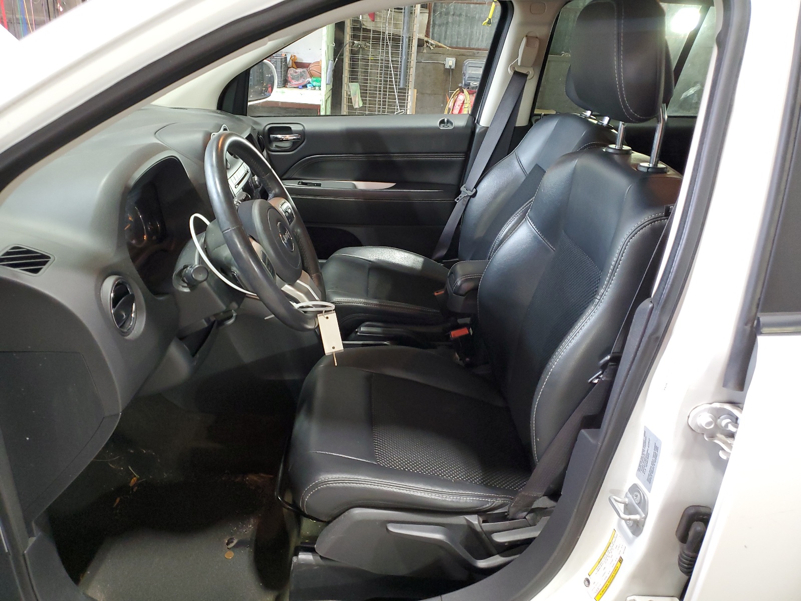 1C4NJDEB1GD724433 2016 Jeep Compass Latitude