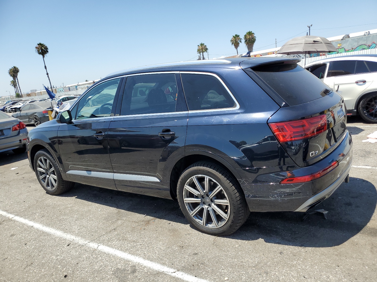 WA1LAAF79HD049118 2017 Audi Q7 Premium Plus