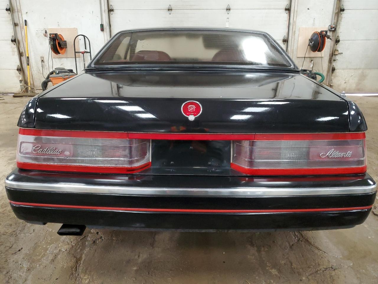 1G6VR318XKU102454 1989 Cadillac Allante