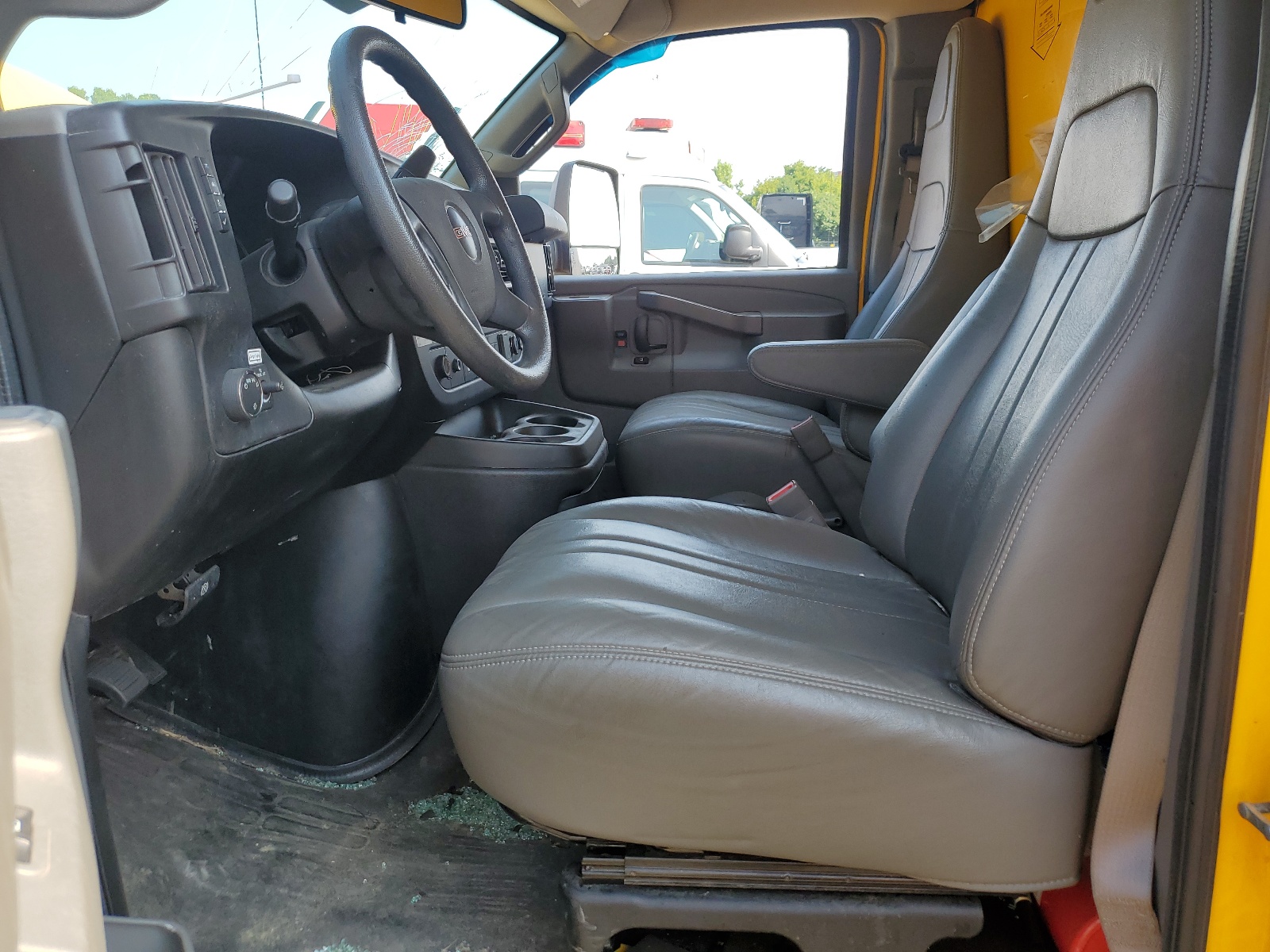 7GZ37TC7XMN004751 2021 GMC Savana Cutaway G3500