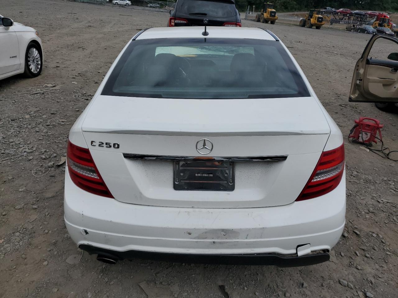 WDDGF4HB7EA950048 2014 Mercedes-Benz C 250