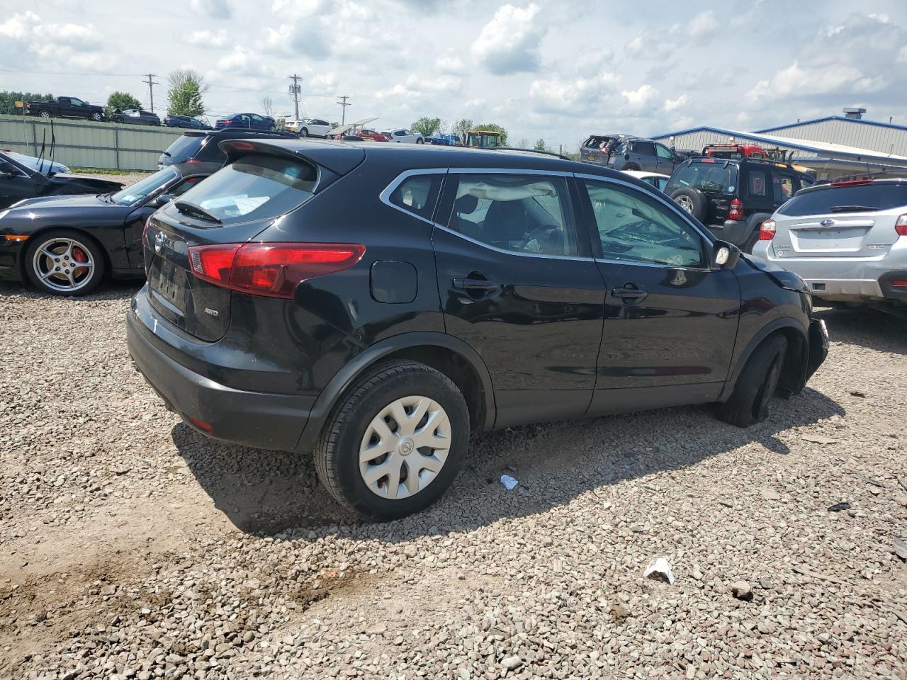 2018 Nissan Rogue Sport S VIN: JN1BJ1CR7JW261147 Lot: 63177604