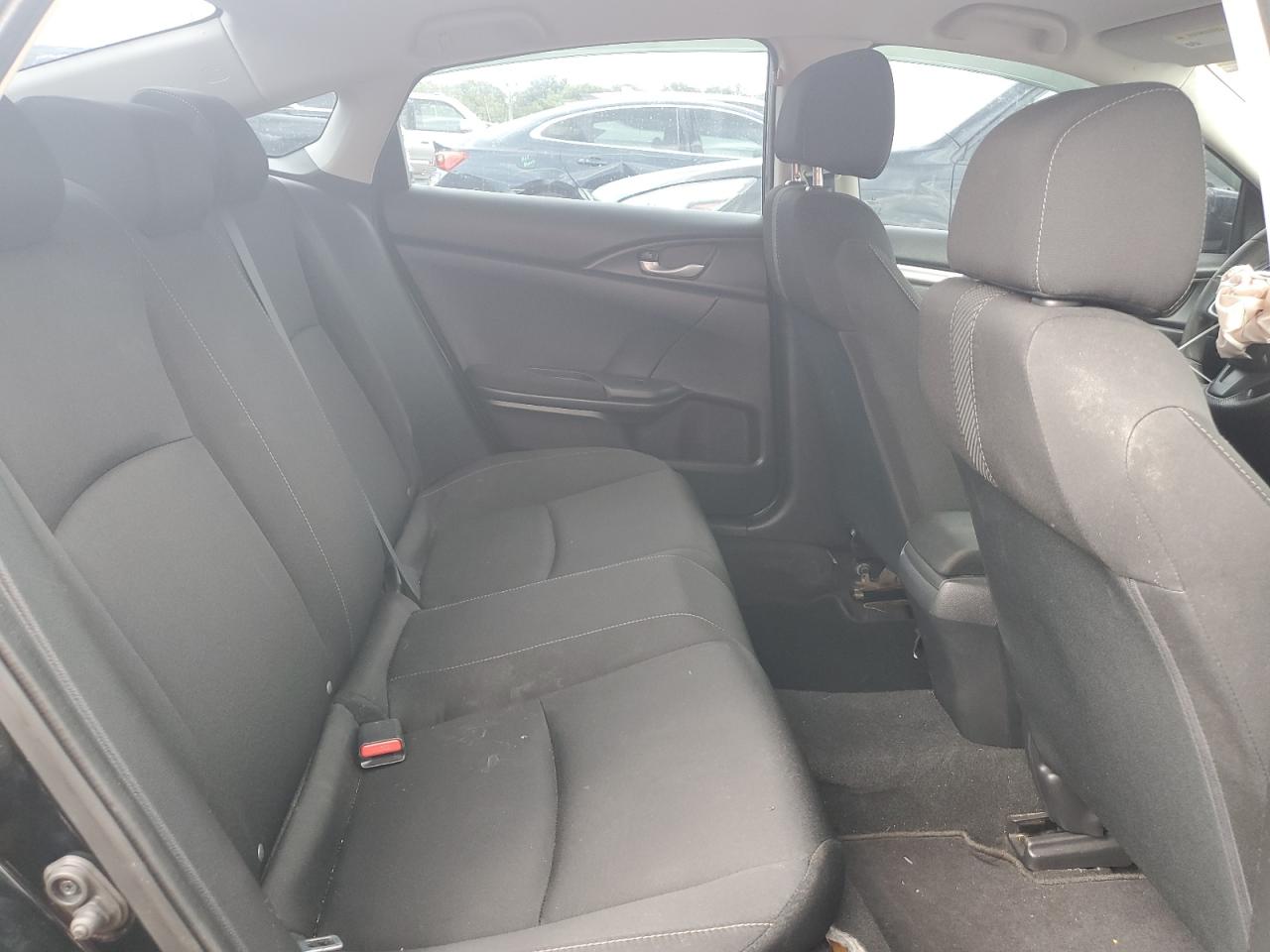 19XFC2F54GE210795 2016 Honda Civic Lx