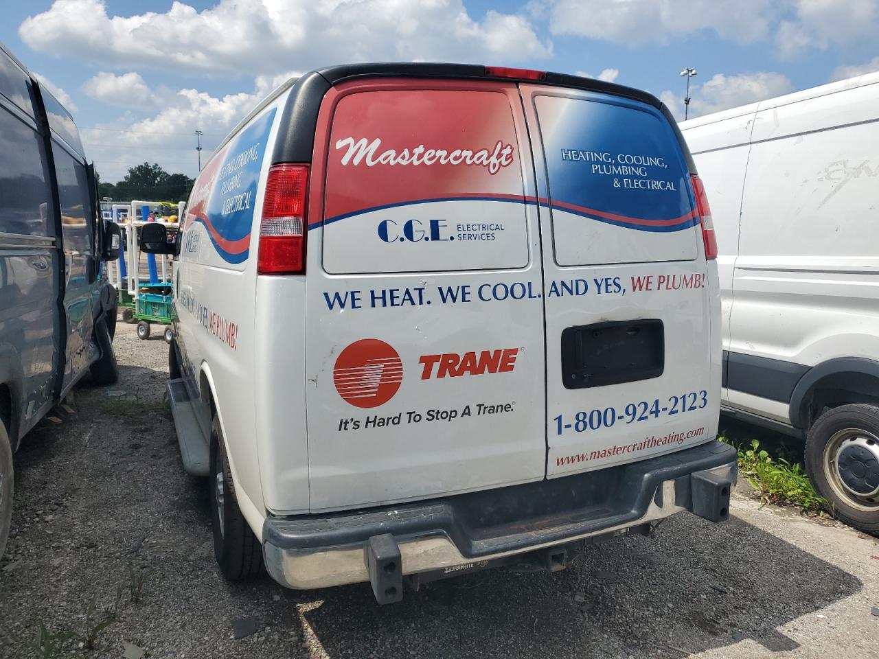 2019 Chevrolet Express G2500 VIN: 1GCWGAFG9K1320379 Lot: 62401184