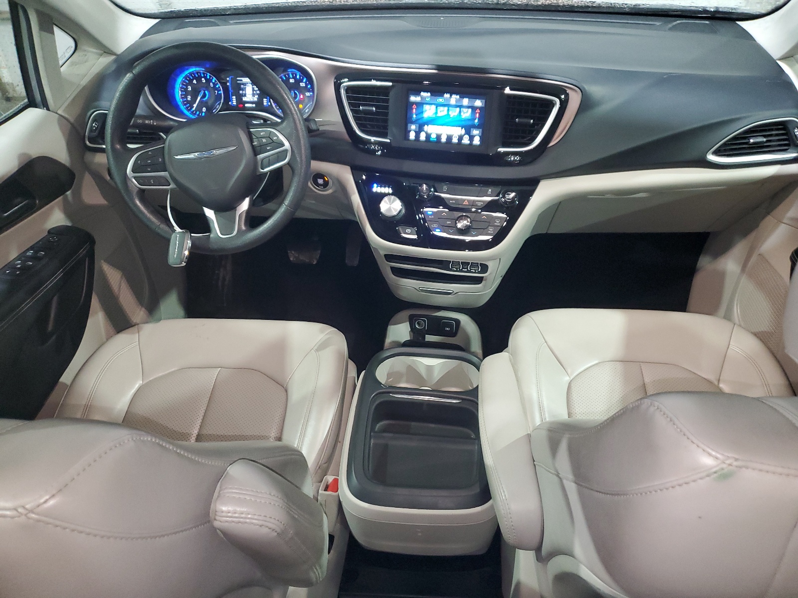 2C4RC1DG8MR549730 2021 Chrysler Voyager Lxi