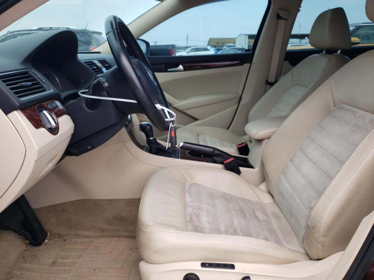 2013 Volkswagen Passat Sel VIN: 1VWCN7A3XDC142969 Lot: 64064724