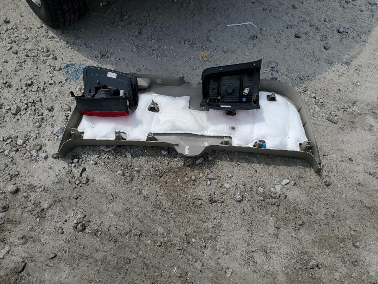 2009 Ford Escape Xlt VIN: 1FMCU93729KB27229 Lot: 64240304