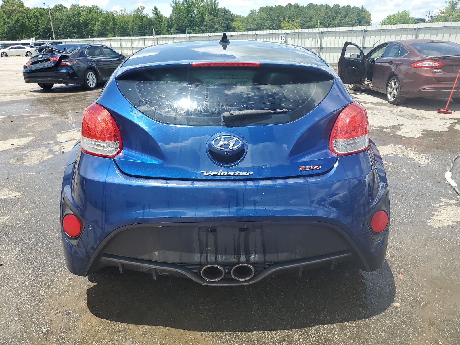 KMHTC6AE5HU309707 2017 Hyundai Veloster Turbo