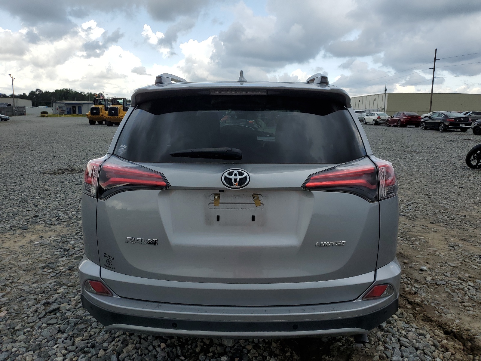 2T3YFREV2JW405669 2018 Toyota Rav4 Limited