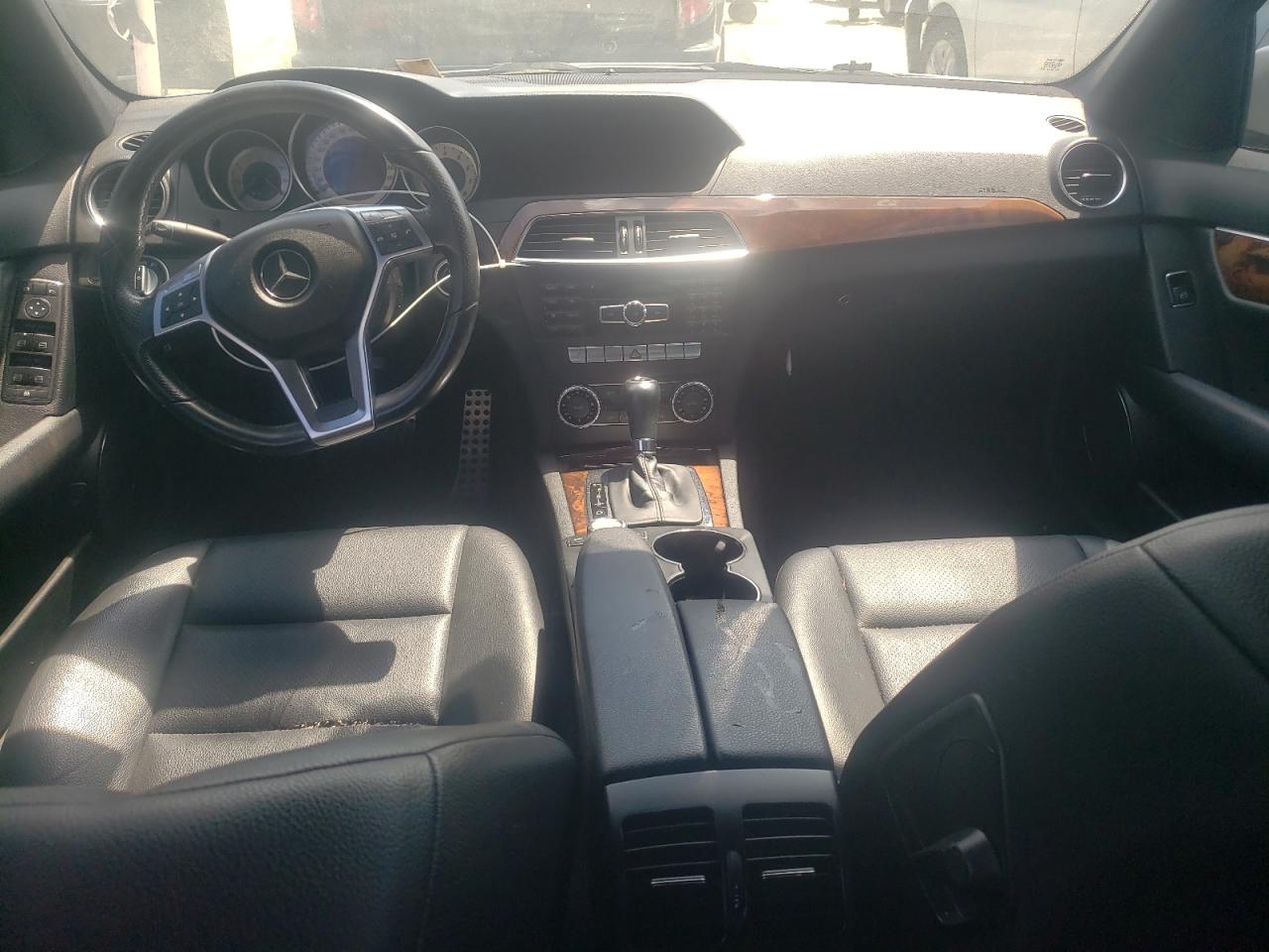 2012 Mercedes-Benz C 300 4Matic VIN: WDDGF8BB4CR198291 Lot: 62009654