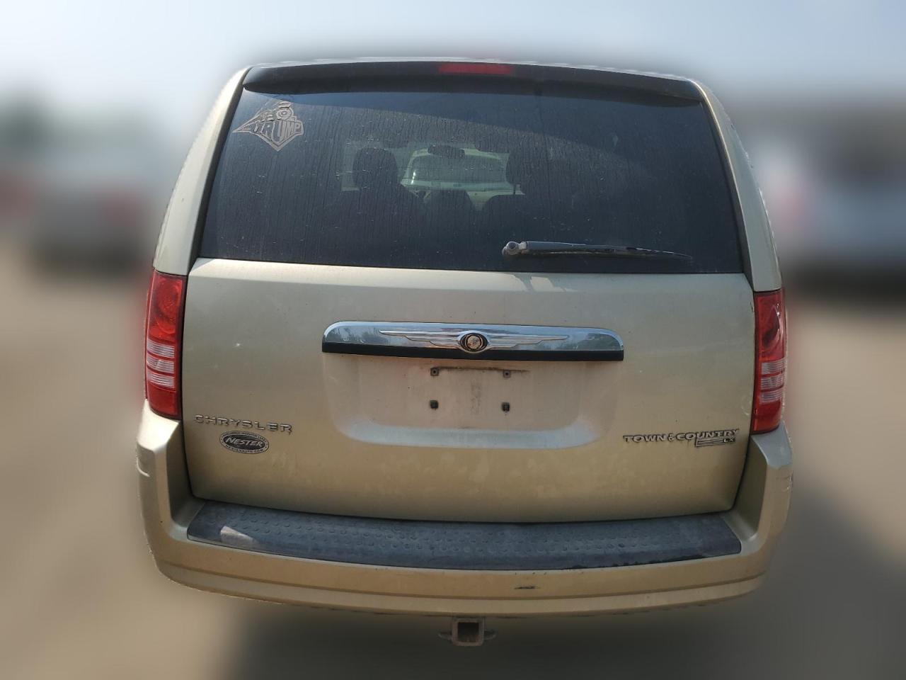 2010 Chrysler Town & Country Lx VIN: 2A4RR2D16AR392298 Lot: 63642744