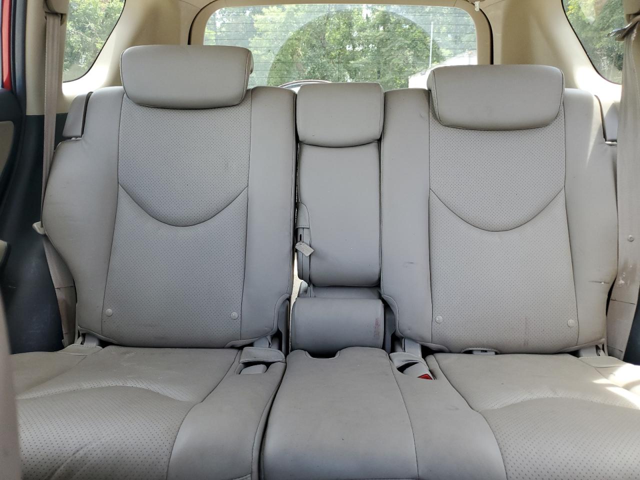 2008 Toyota Rav4 Limited VIN: JTMBD31V485173110 Lot: 64807554