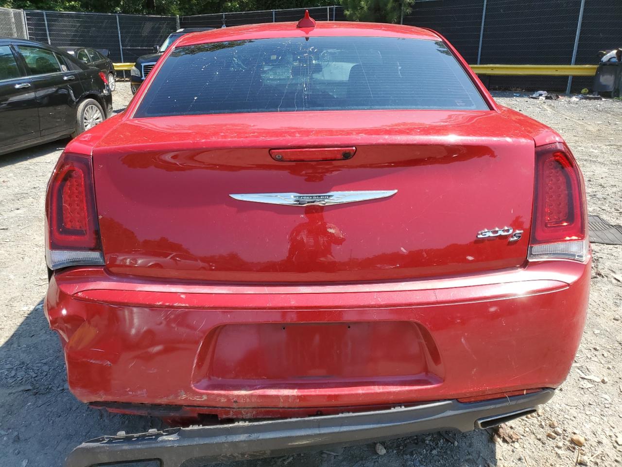 2015 Chrysler 300 S VIN: 2C3CCABG2FH829455 Lot: 62636404