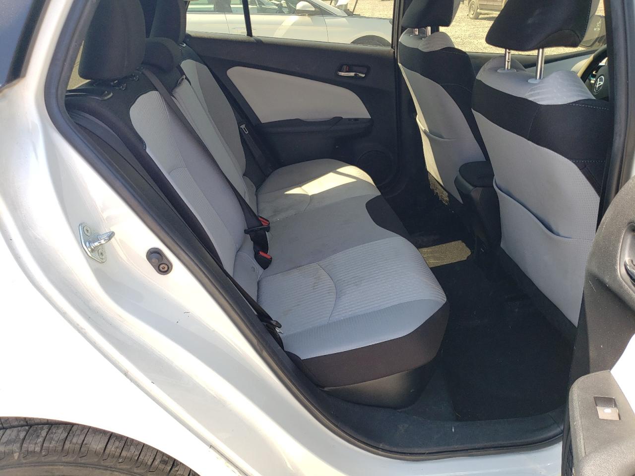 2017 Toyota Prius VIN: JTDKARFU2H3048937 Lot: 63835834