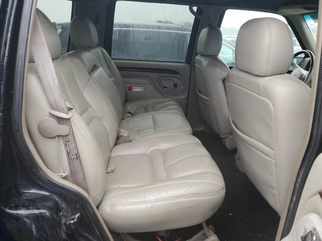 2000 Cadillac Escalade VIN: 1GYEK13R1YR126370 Lot: 62119474