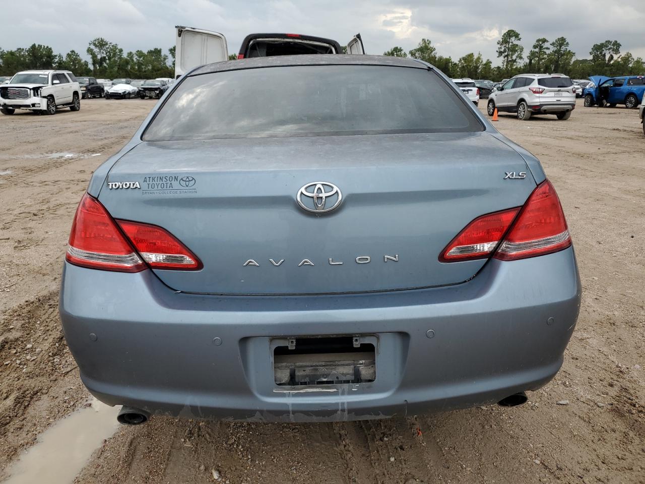 2005 Toyota Avalon Xl VIN: 4T1BK36BX5U008728 Lot: 63922804