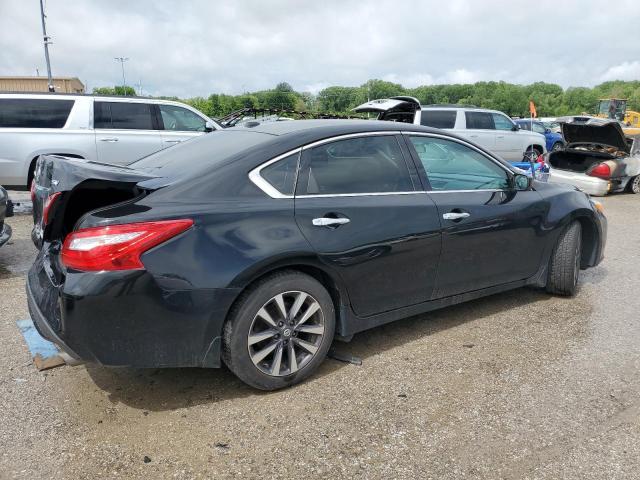  NISSAN ALTIMA 2017 Czarny