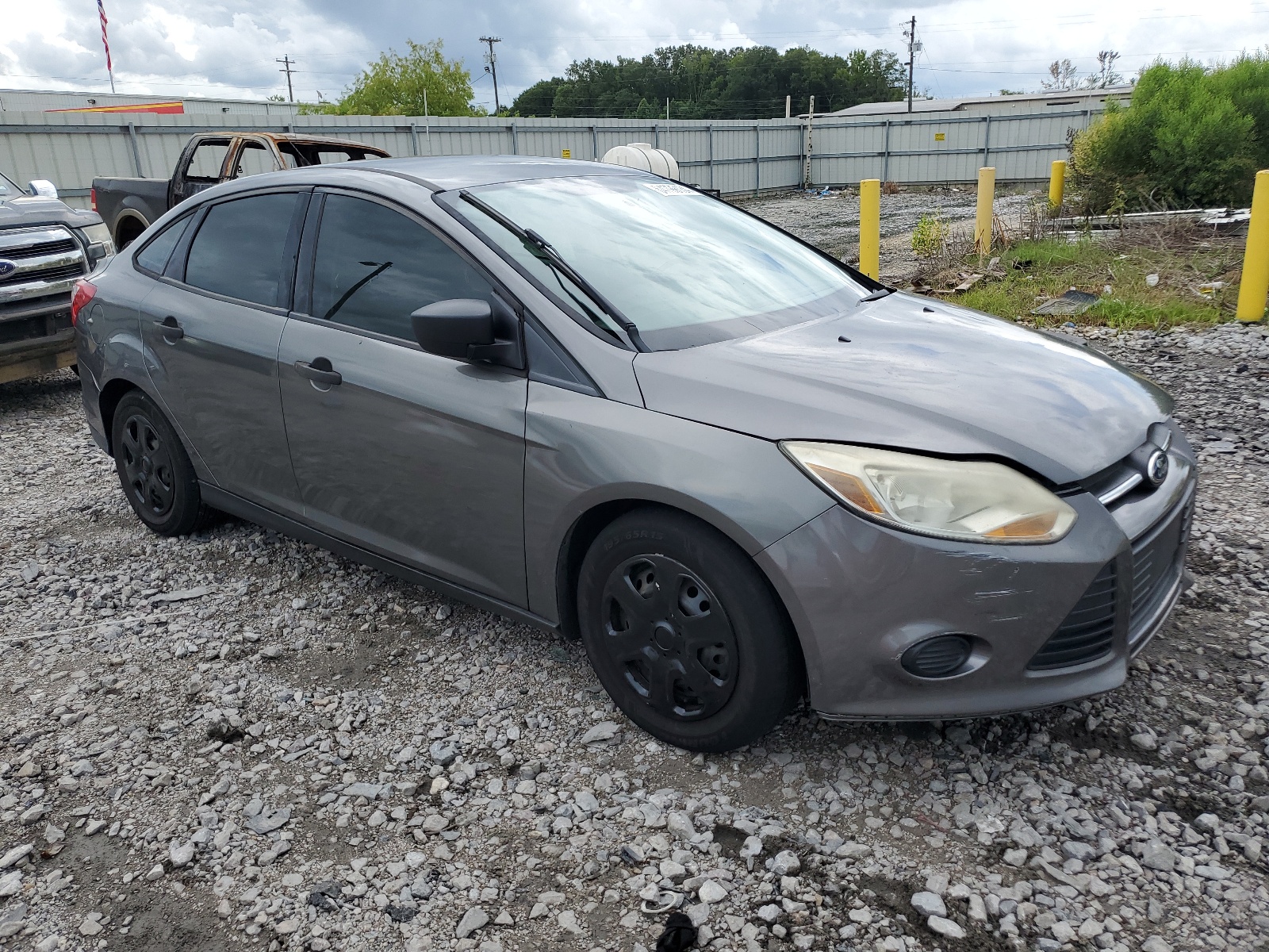 2012 Ford Focus S vin: 1FAHP3E23CL327558