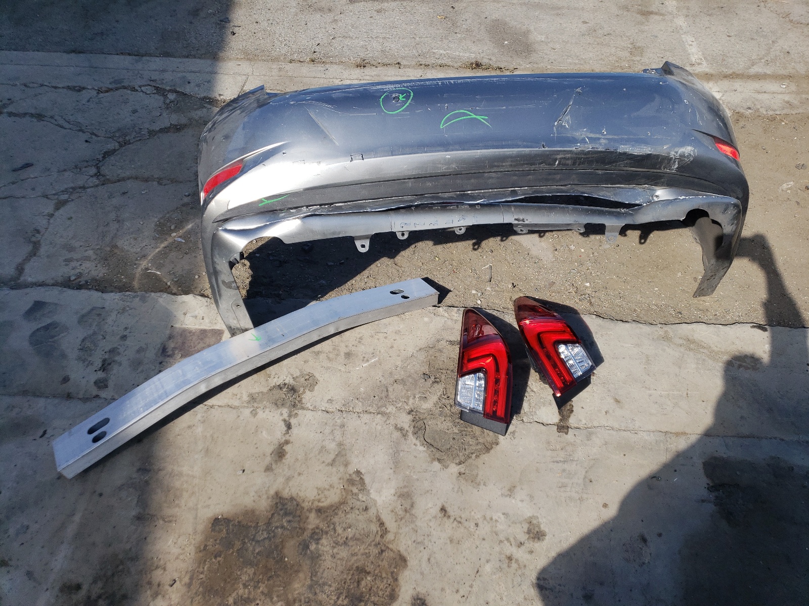 JTHBW1GG0G2118725 2016 Lexus Es 300H