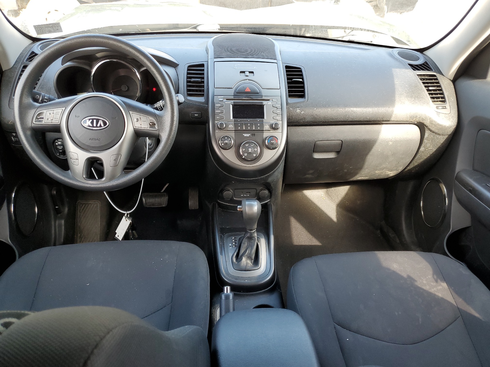 KNDJT2A2XB7197633 2011 Kia Soul +