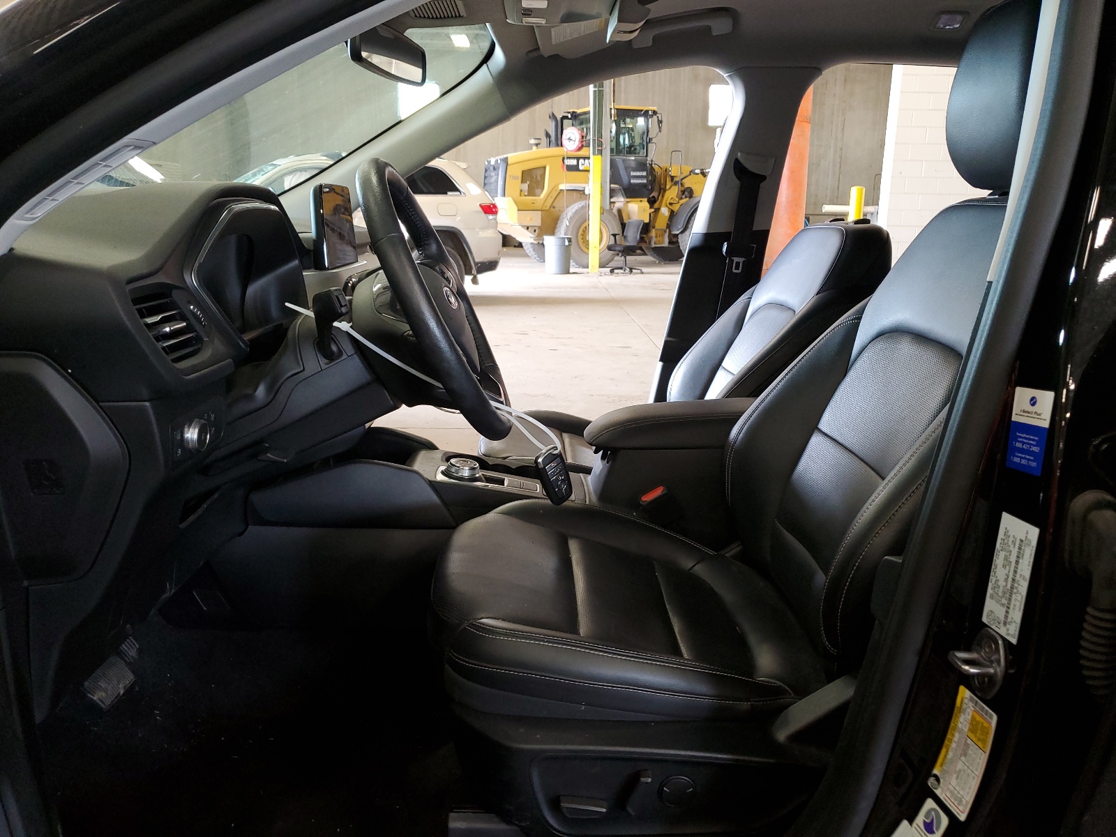 1FMCU9DZ9MUA03326 2021 Ford Escape Titanium