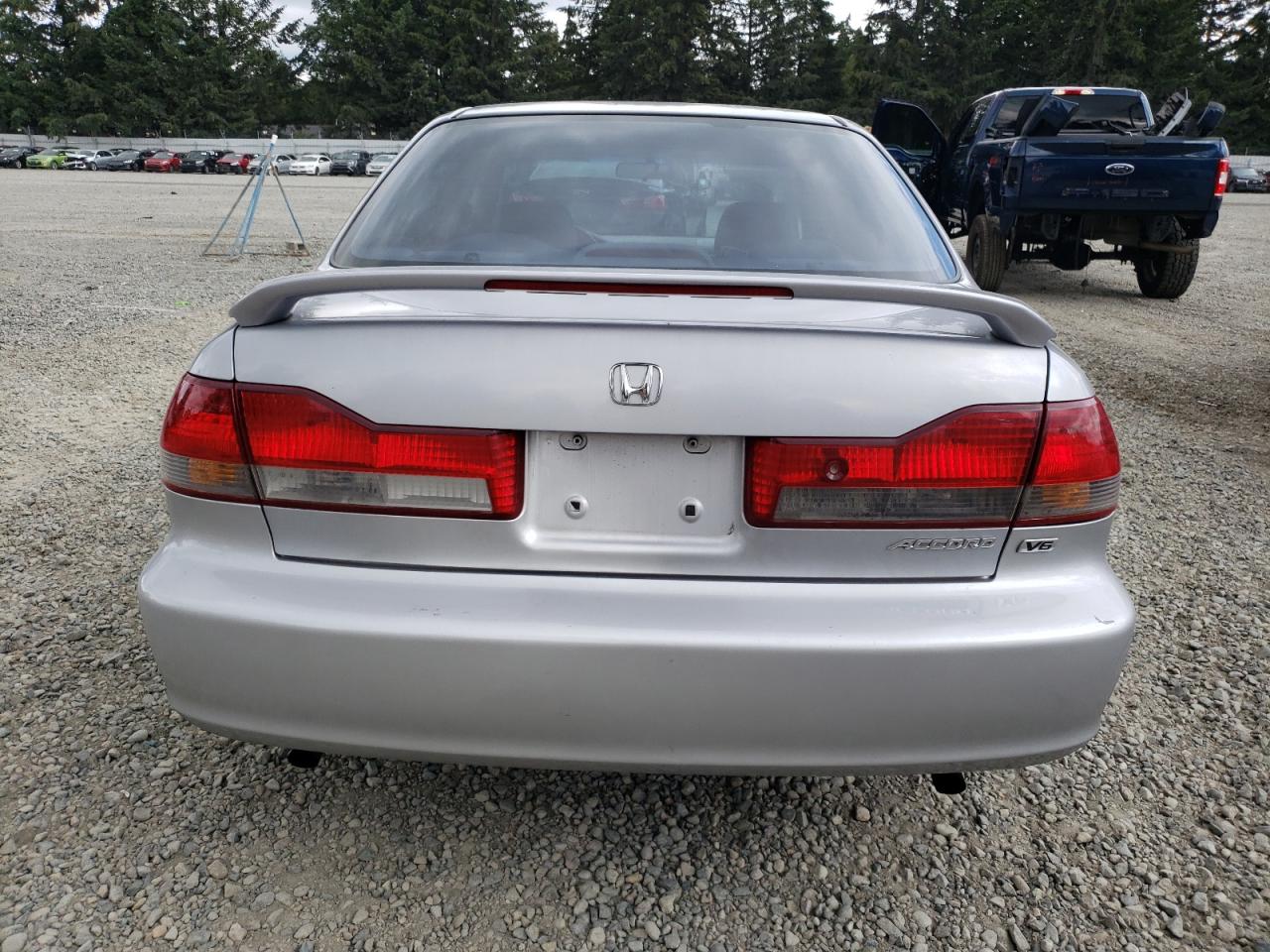 1HGCG16511A042496 2001 Honda Accord Ex