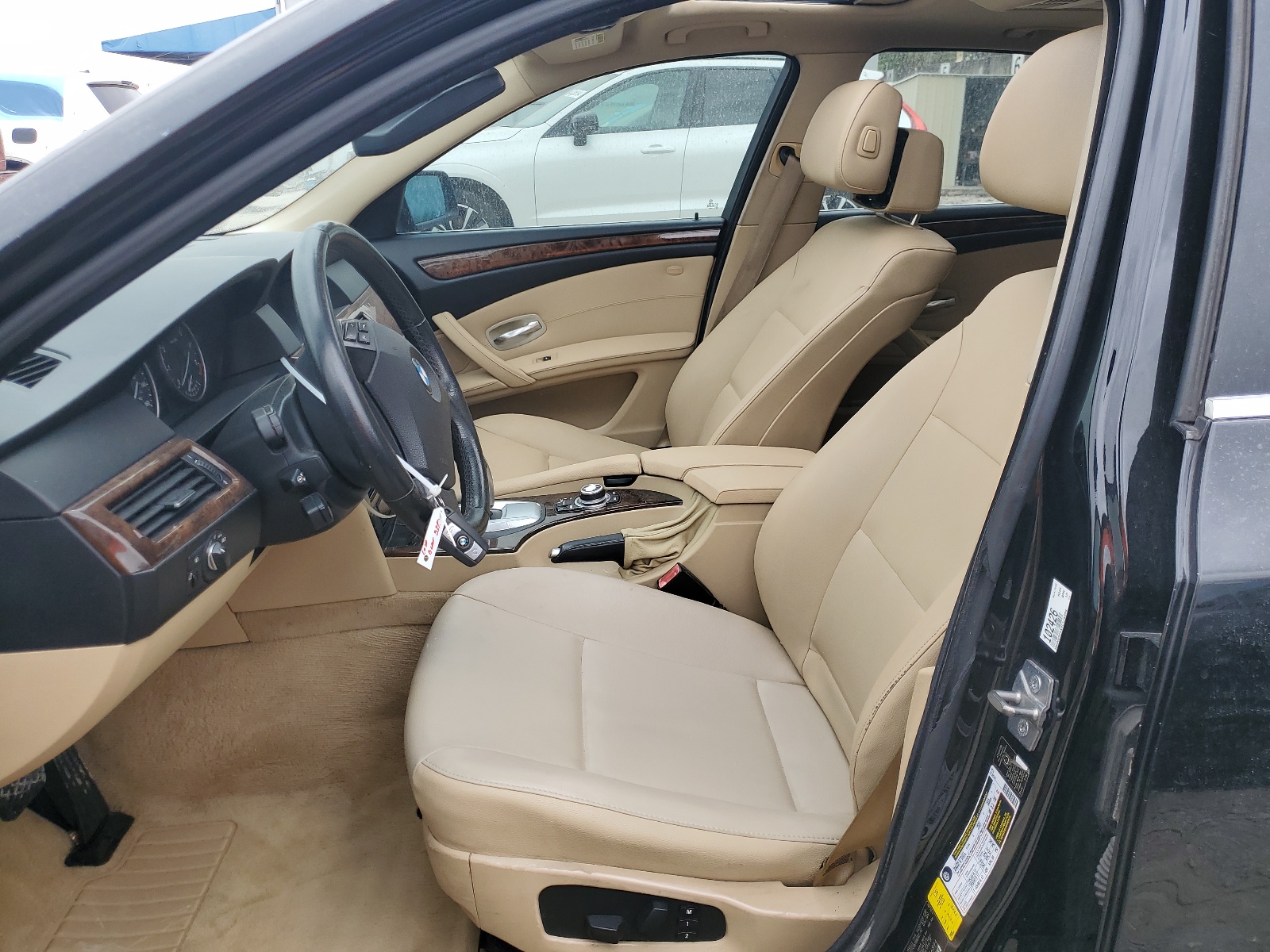 WBANU5C5XAC126894 2010 BMW 528 I