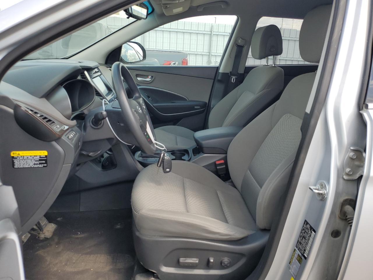 2017 Hyundai Santa Fe - Image 7