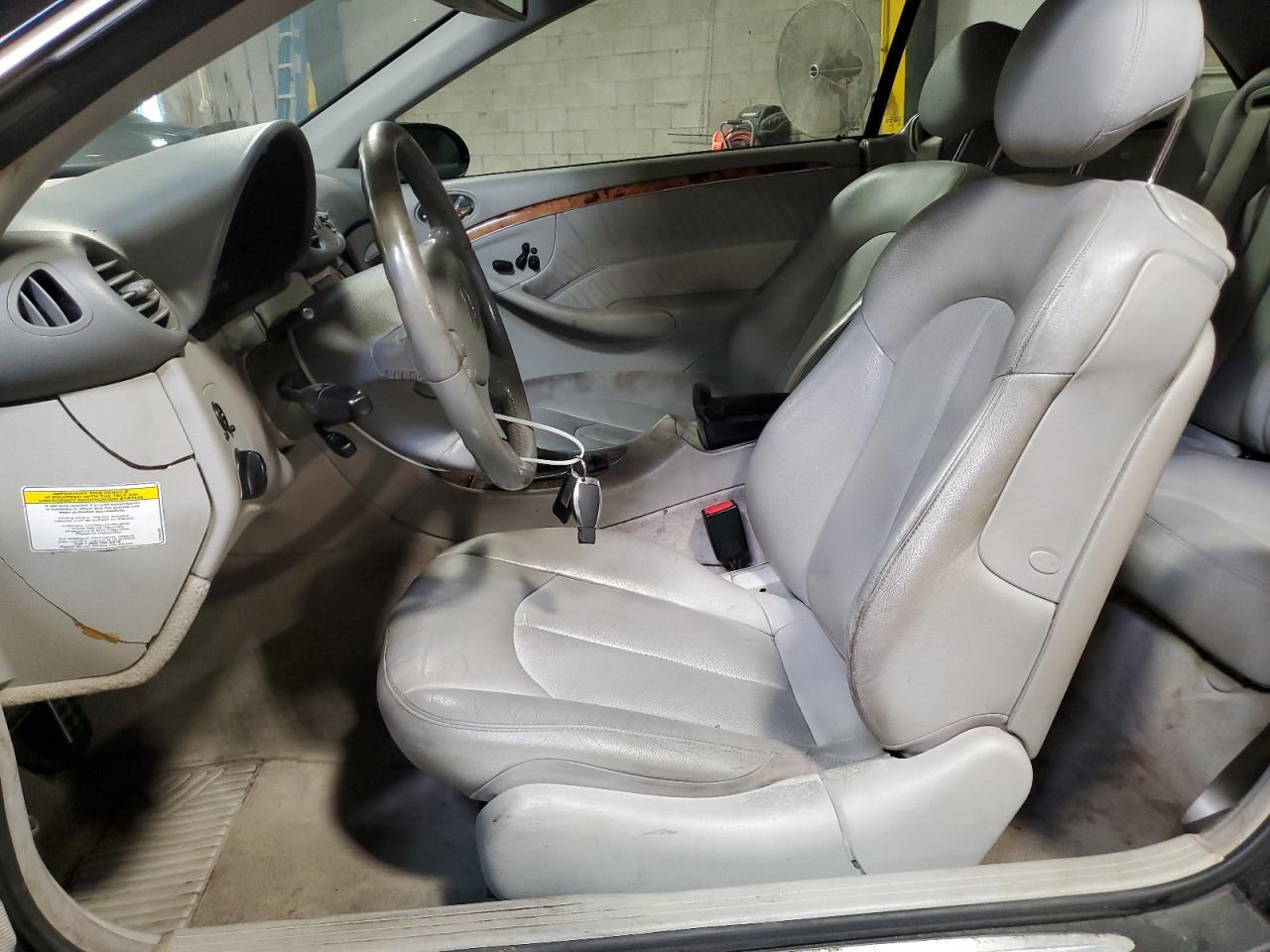 2005 Mercedes-Benz Clk 320 VIN: WDBTK65JX5F120743 Lot: 64203414