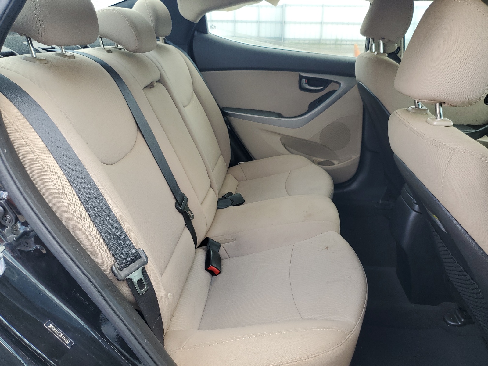 5NPDH4AE7GH747653 2016 Hyundai Elantra Se