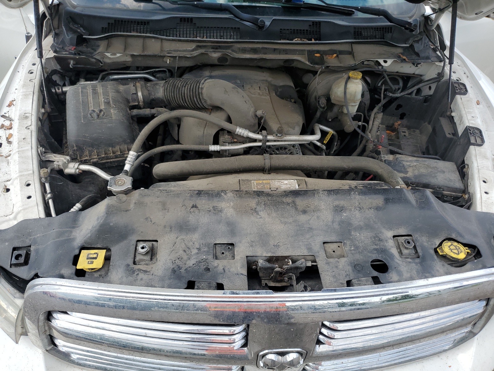 1C6RR7TT5ES361805 2014 Ram 1500 Slt