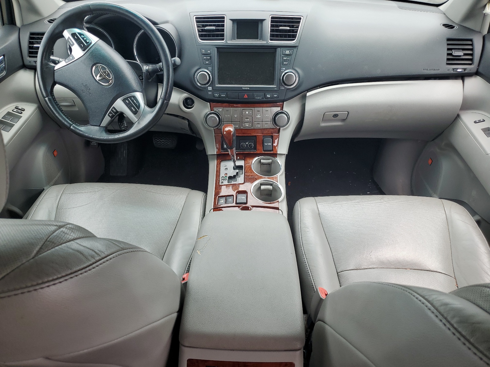 5TDDK3EH3BS091860 2011 Toyota Highlander Limited