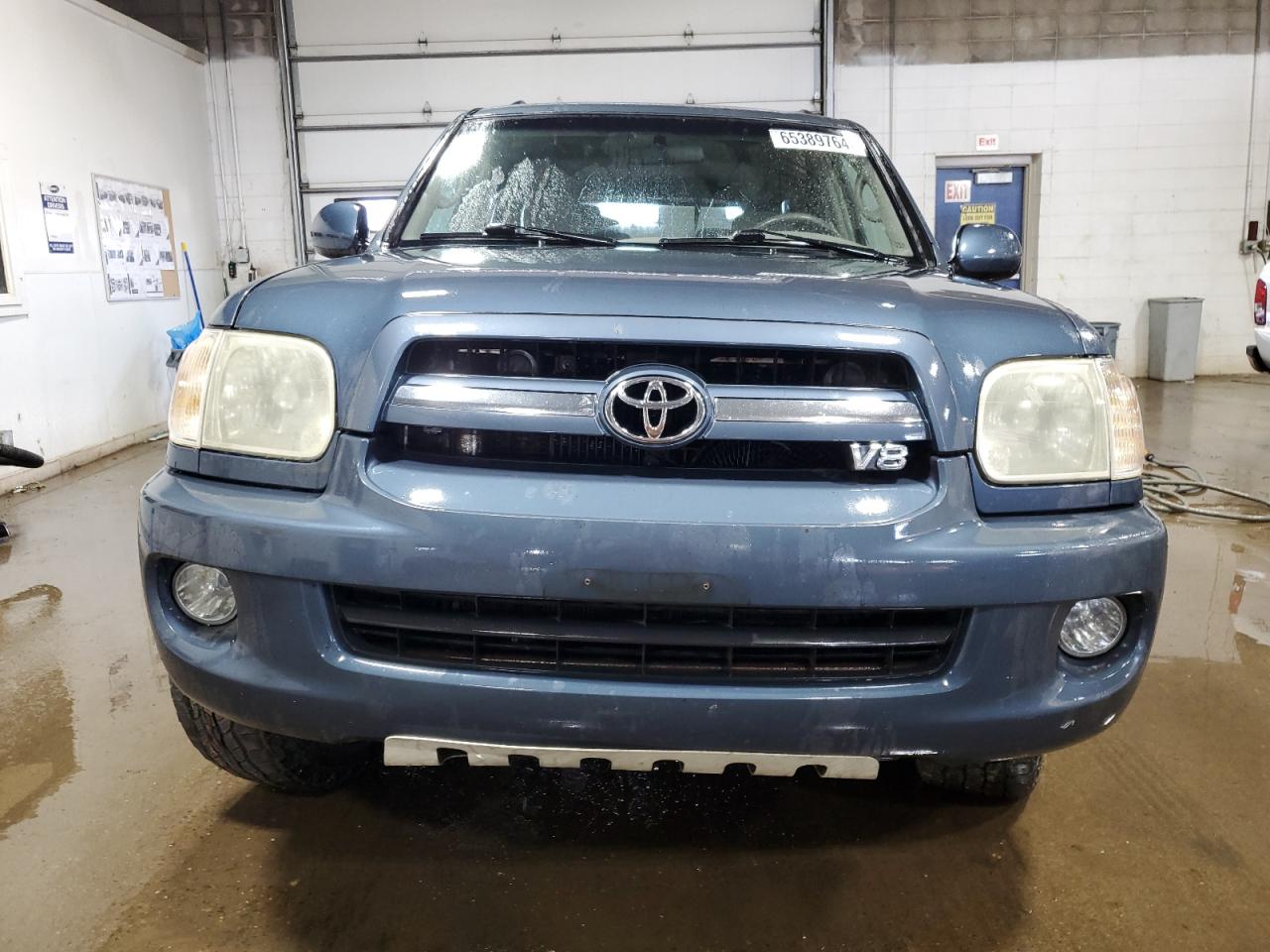 2005 Toyota Sequoia Sr5 VIN: 5TDBT44A35S256129 Lot: 65389764