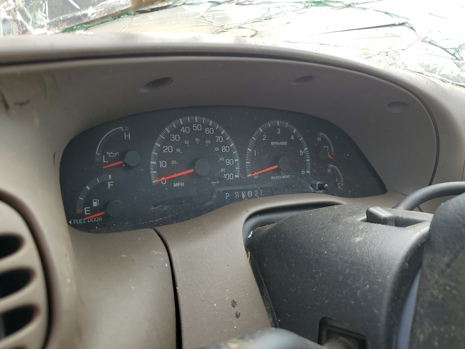 1FTRX17L0YNB60368 2000 Ford F150