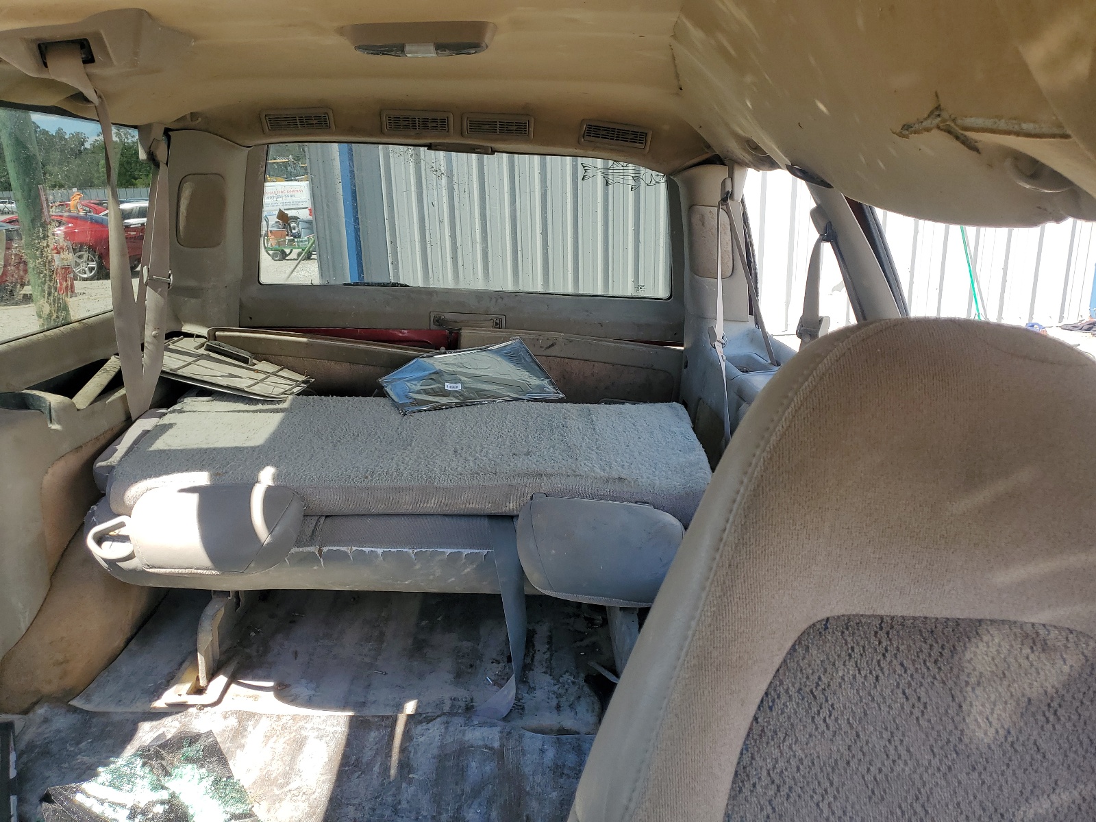 1GNDM19W0WB163853 1998 Chevrolet Astro