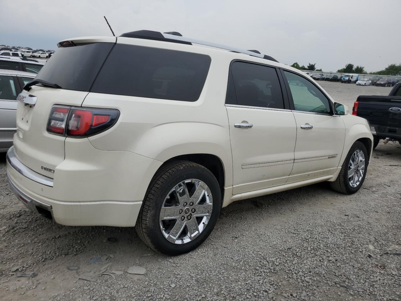 2015 GMC Acadia - Image 3