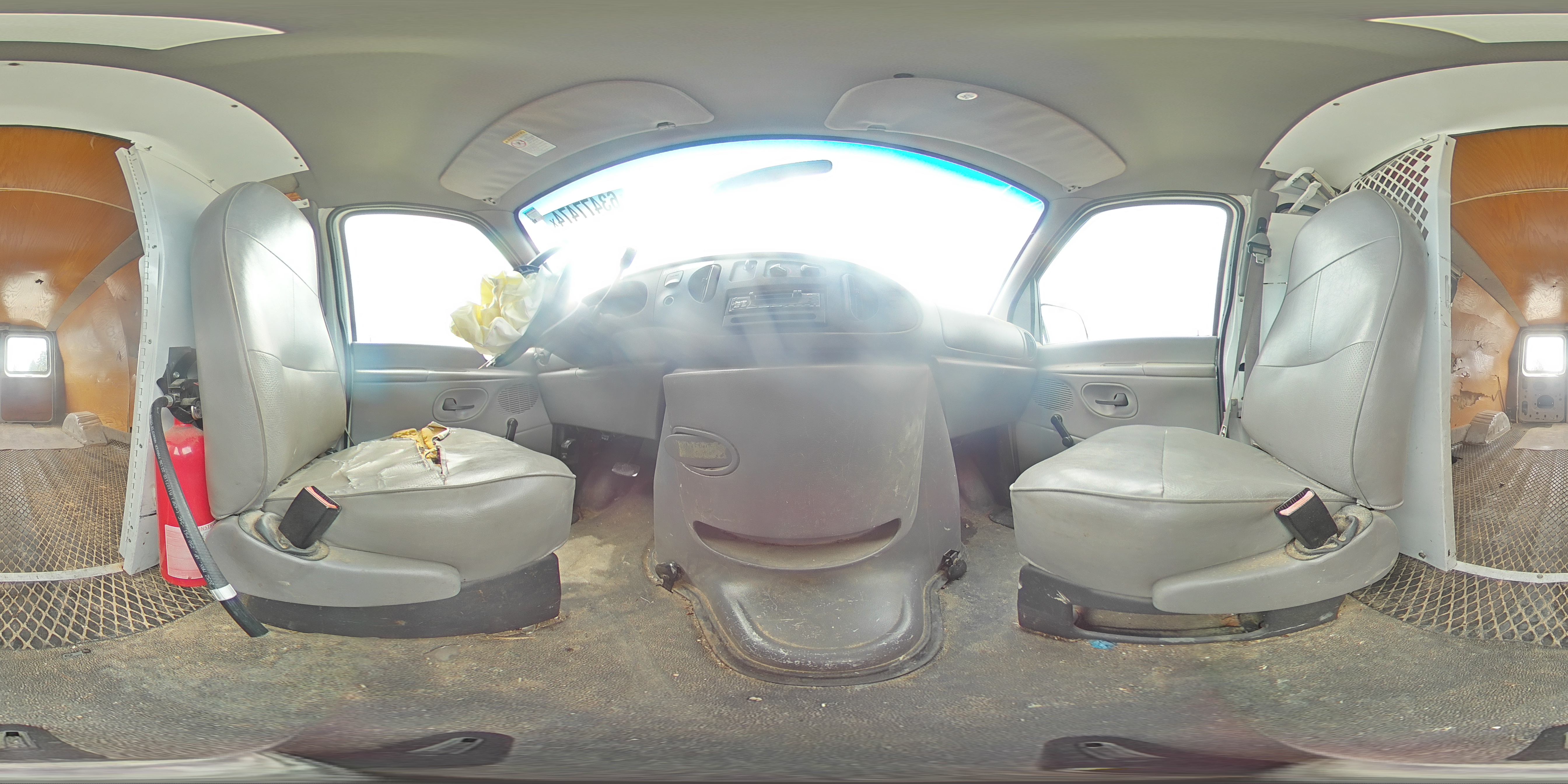 1999 Ford Econoline E250 Van VIN: 1FTNE24L3XHB70470 Lot: 63477474