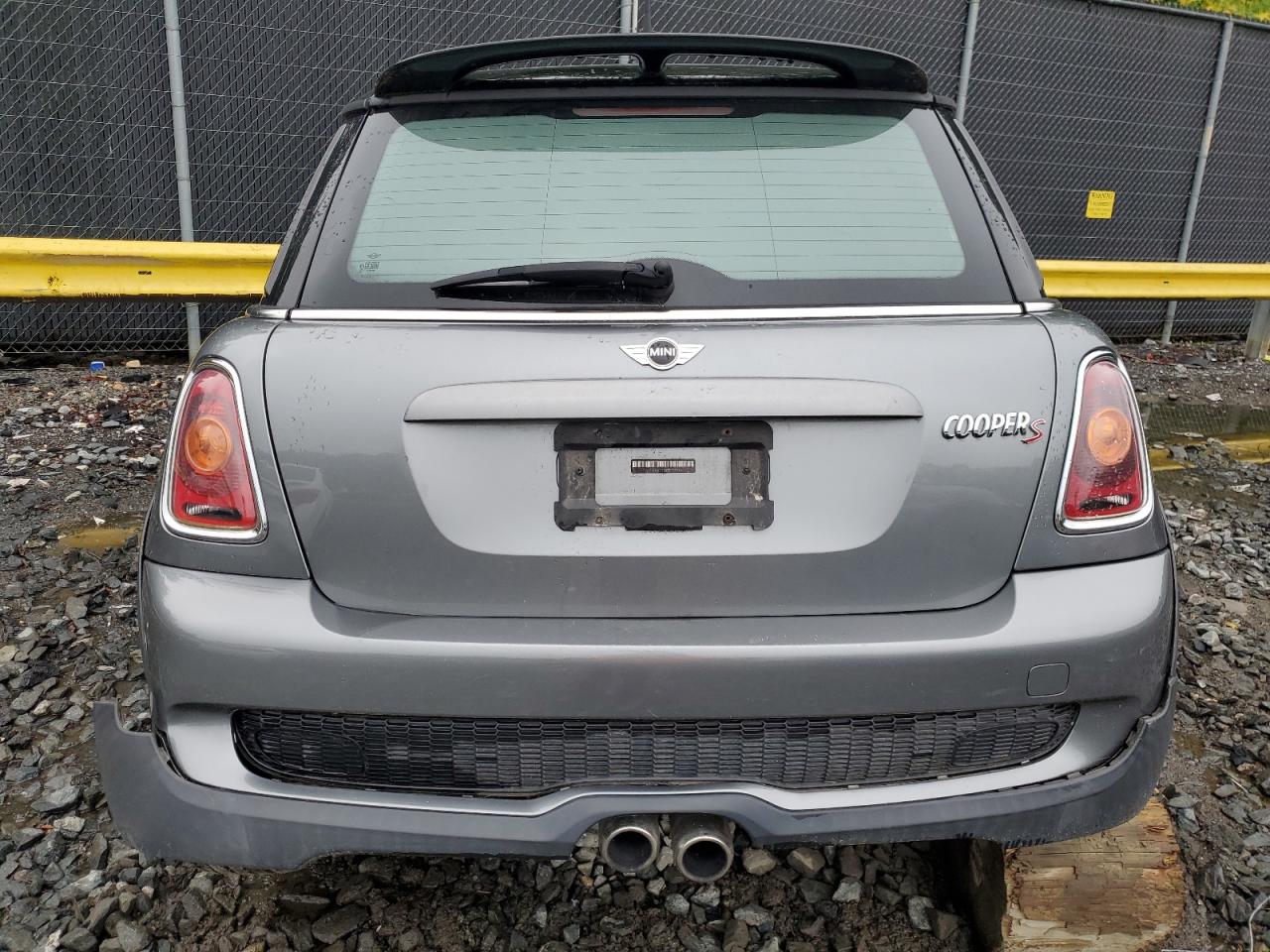 2007 Mini Cooper S VIN: WMWMF73587TT85944 Lot: 64271404