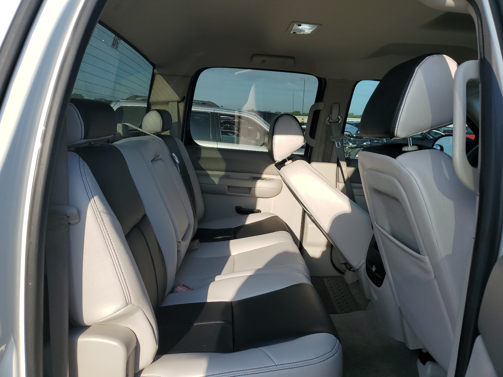 1GCPKSE72CF123147 2012 Chevrolet Silverado K1500 Lt