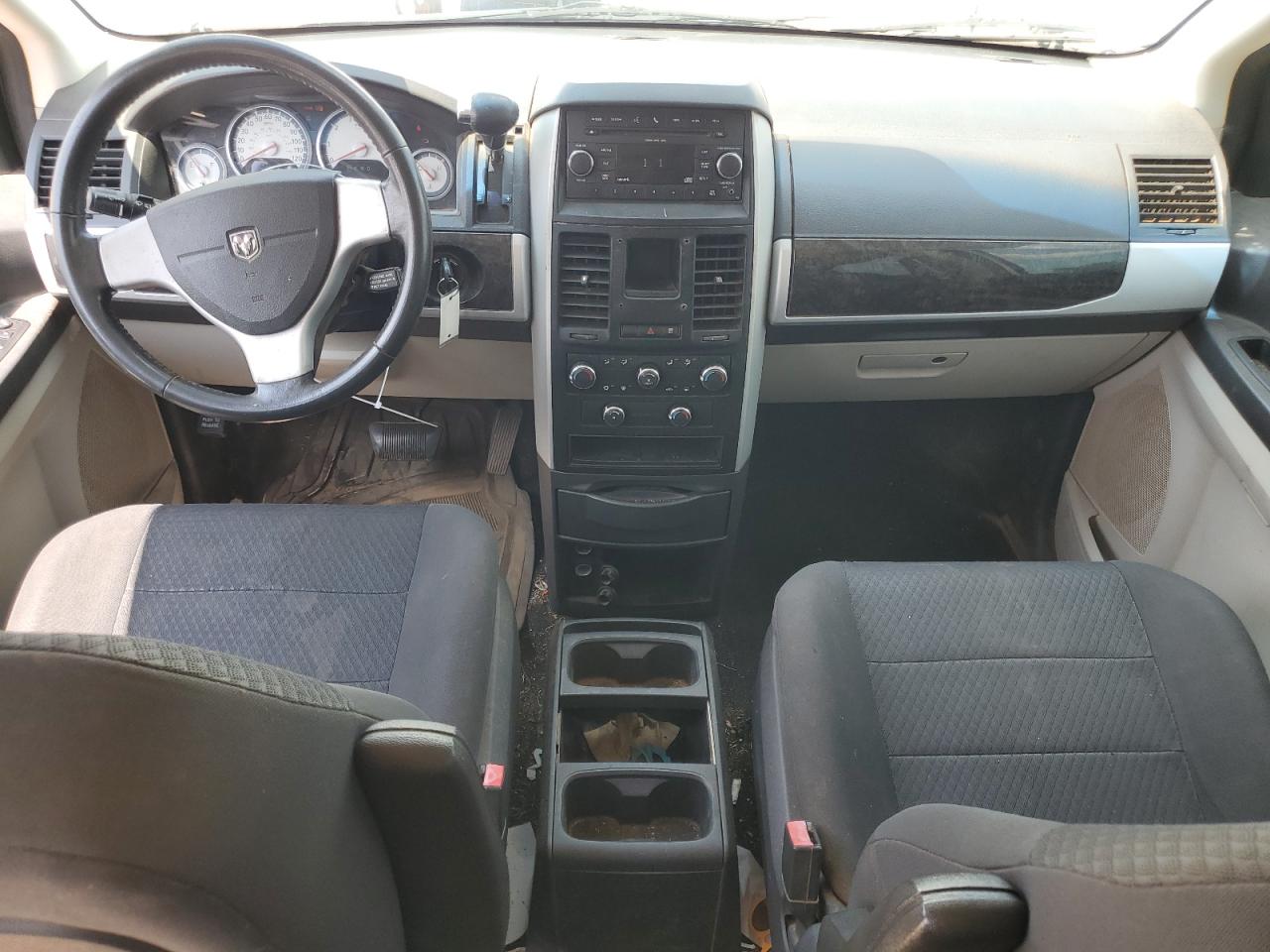 2D4RN5D17AR106545 2010 Dodge Grand Caravan Sxt