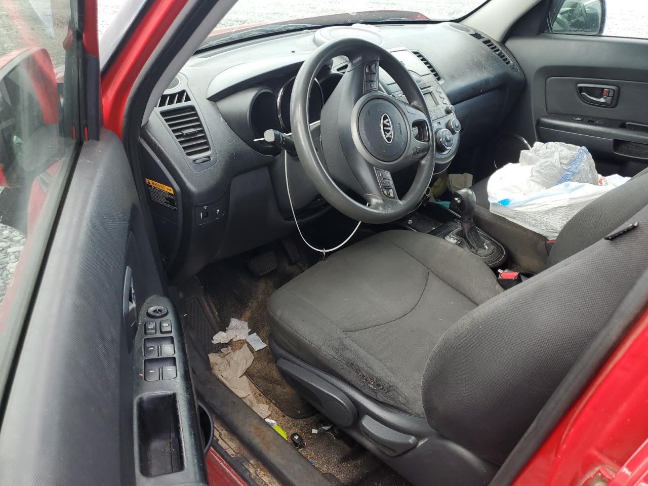 2011 Kia Soul + VIN: KNDJT2A2XB7261895 Lot: 63669984