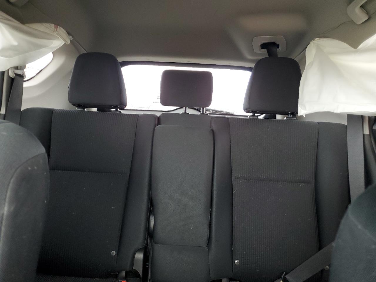 2017 Toyota Rav4 Le VIN: 2T3ZFREV3HW370932 Lot: 64319114