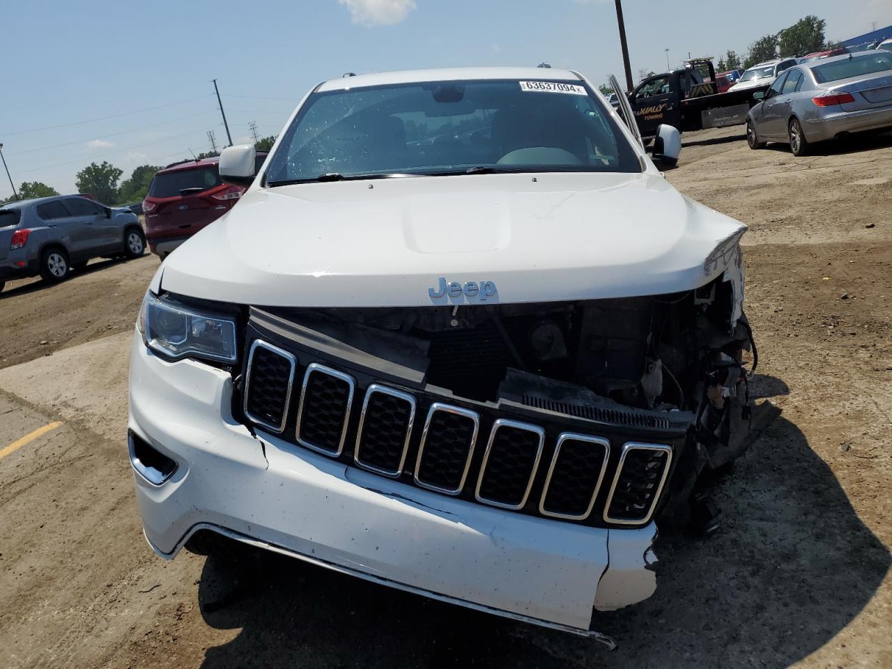 1C4RJFAG4KC761604 2019 Jeep Grand Cherokee Laredo