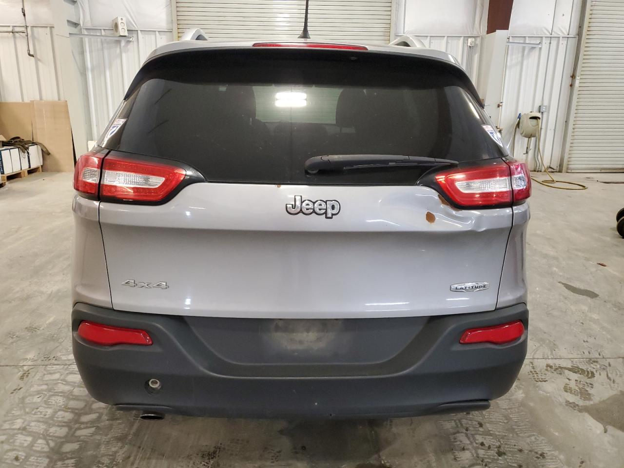 2014 Jeep Cherokee Latitude VIN: 1C4PJMCB4EW250782 Lot: 62369404