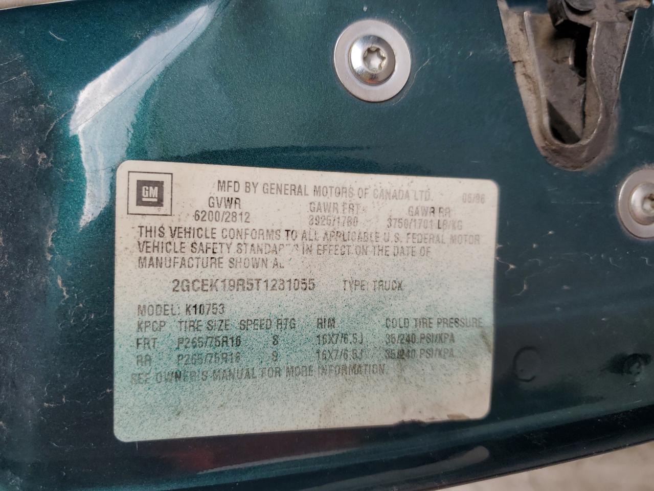 1996 Chevrolet Gmt-400 K1500 VIN: 2GCEK19R5T1231055 Lot: 60824644