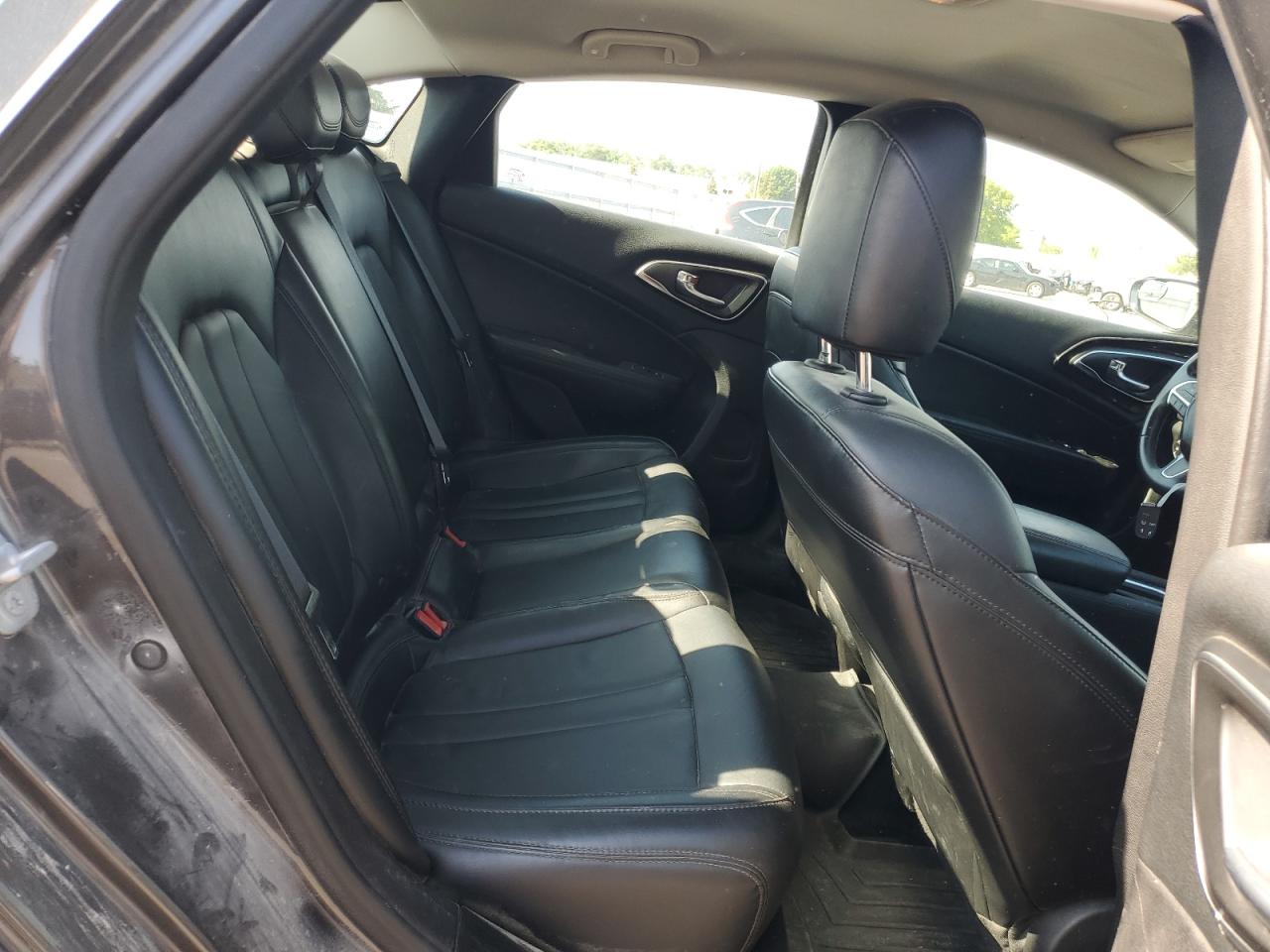 2015 Chrysler 200 C VIN: 1C3CCCEGXFN639336 Lot: 63507734