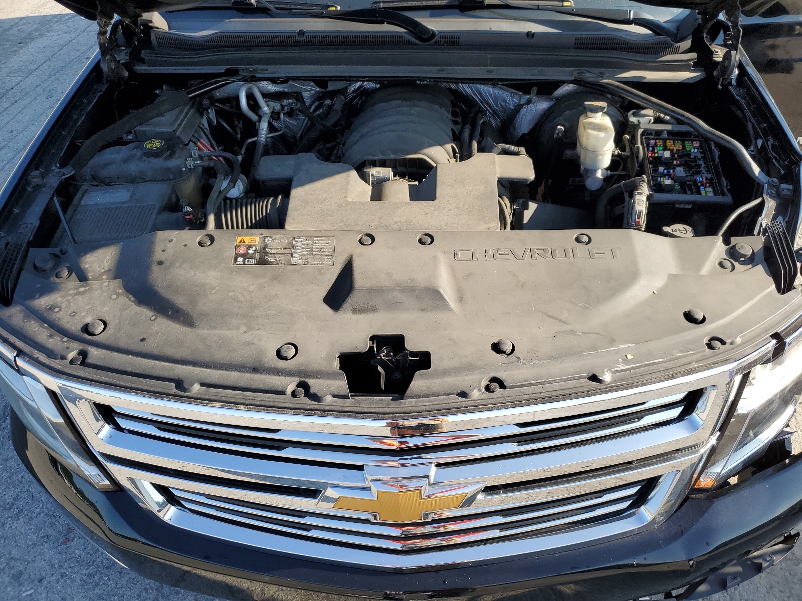 1GNSKKKC0FR516859 2015 Chevrolet Suburban K1500 Ltz