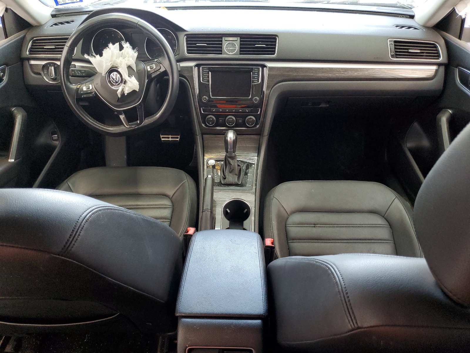 1VWCM7A30HC048009 2017 Volkswagen Passat Sel Premium