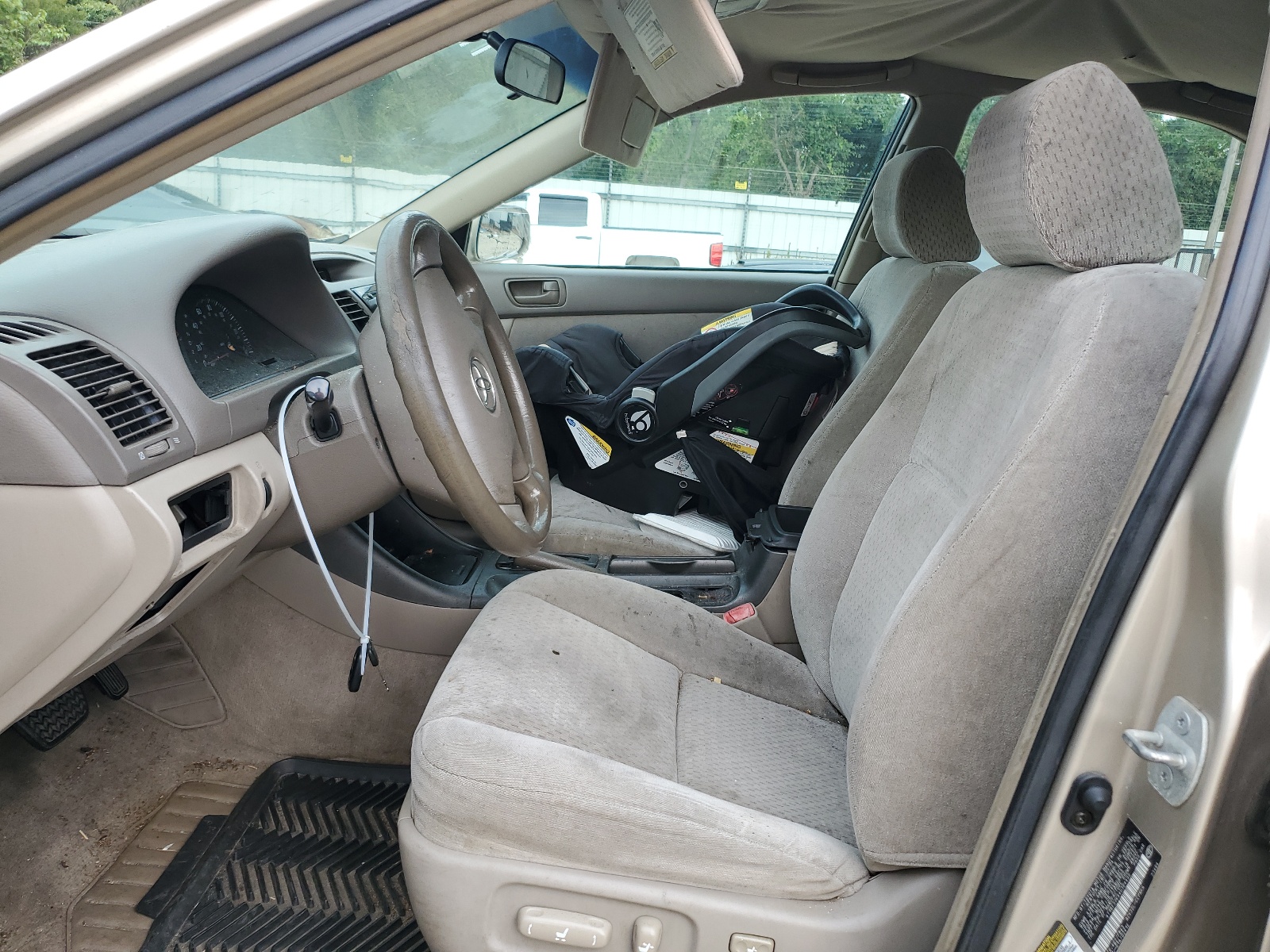 4T1BE32KX4U364432 2004 Toyota Camry Le