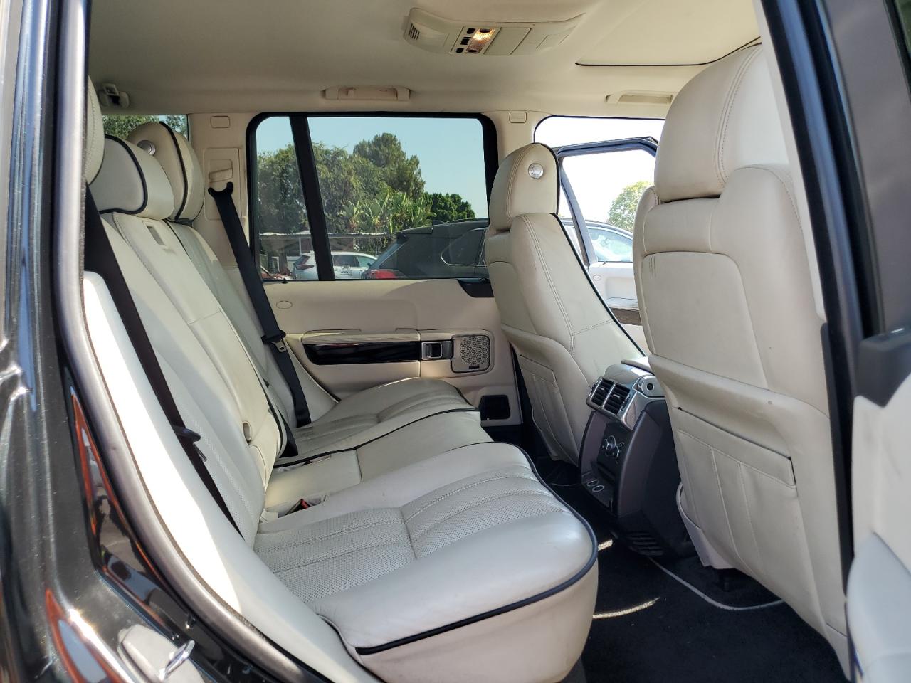 2011 Land Rover Range Rover Hse Luxury VIN: SALMF1D45BA351768 Lot: 63873804